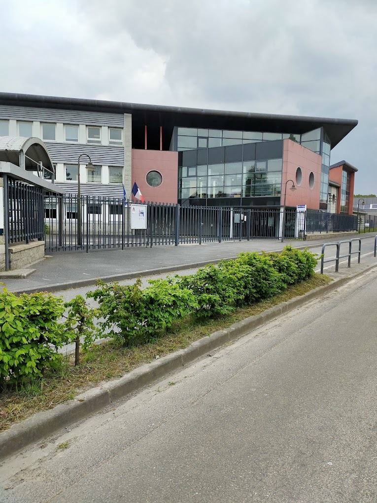 college François Mitterand Thérouanne